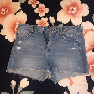 American Eagle Mom Short